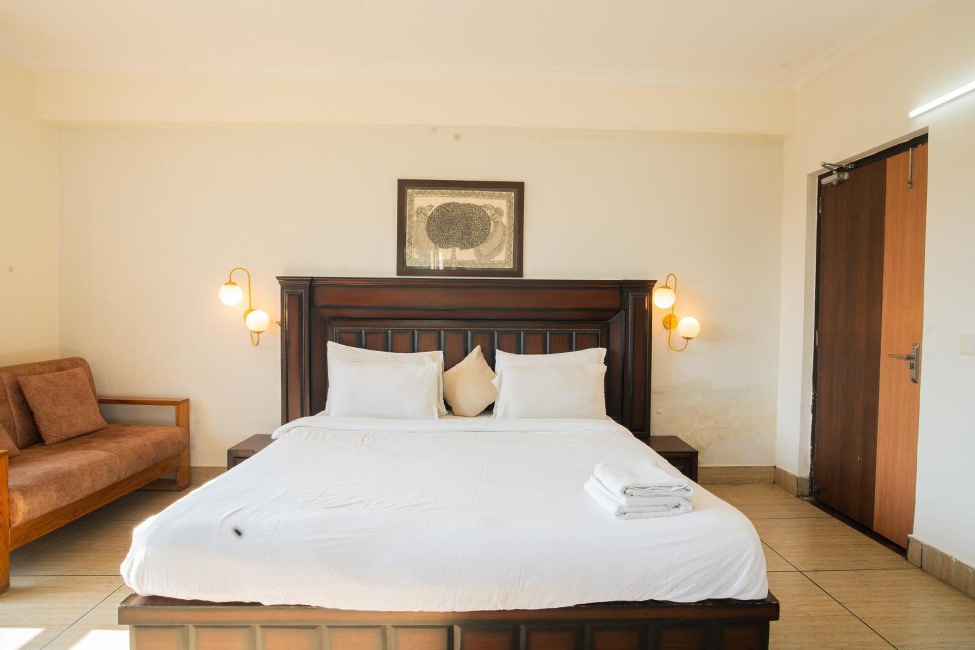 Luxury Aloha Apartments, Rishīkesh Екстериор снимка